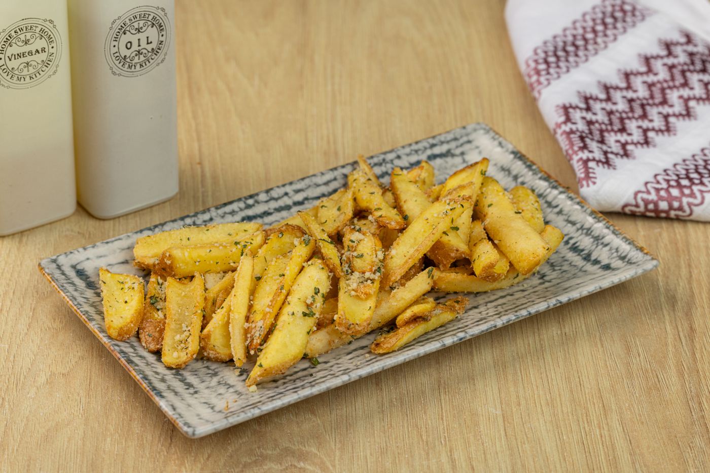 Burger + cartofi dippers + sos MAS